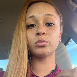 Meet your Posher, Chrystine